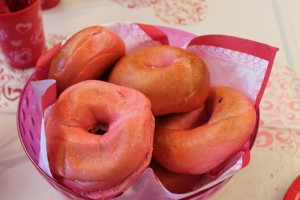 pink-bagels-for-valentines-day-USA