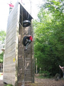 Rope-climbing-course-at-Summer-camp-USA