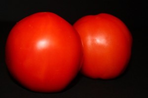 tomato-one-of-many-English-words-pronounced-differently-in-America